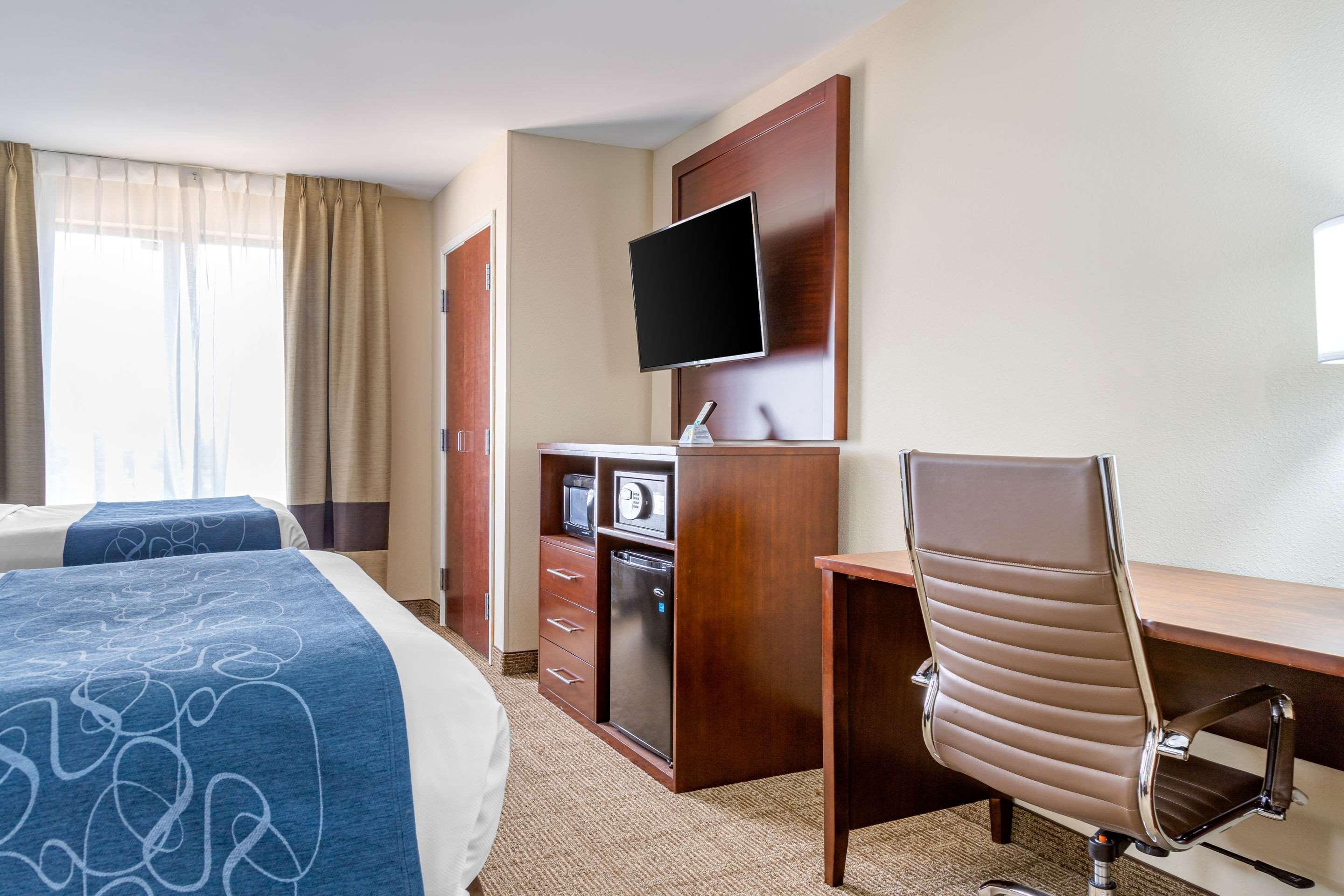 Comfort Suites Savannah Gateway I-95 Джорджтаун Экстерьер фото