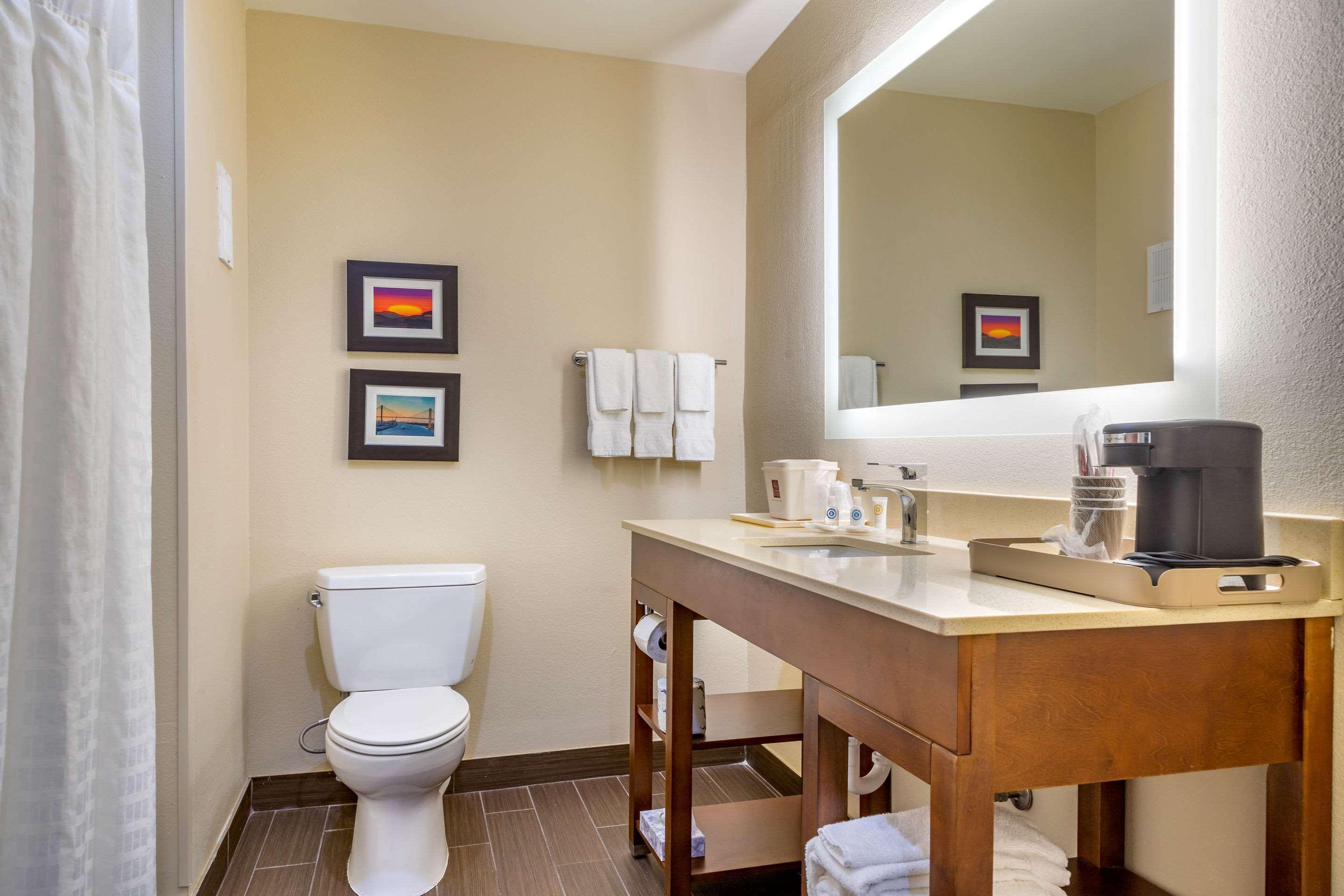 Comfort Suites Savannah Gateway I-95 Джорджтаун Экстерьер фото