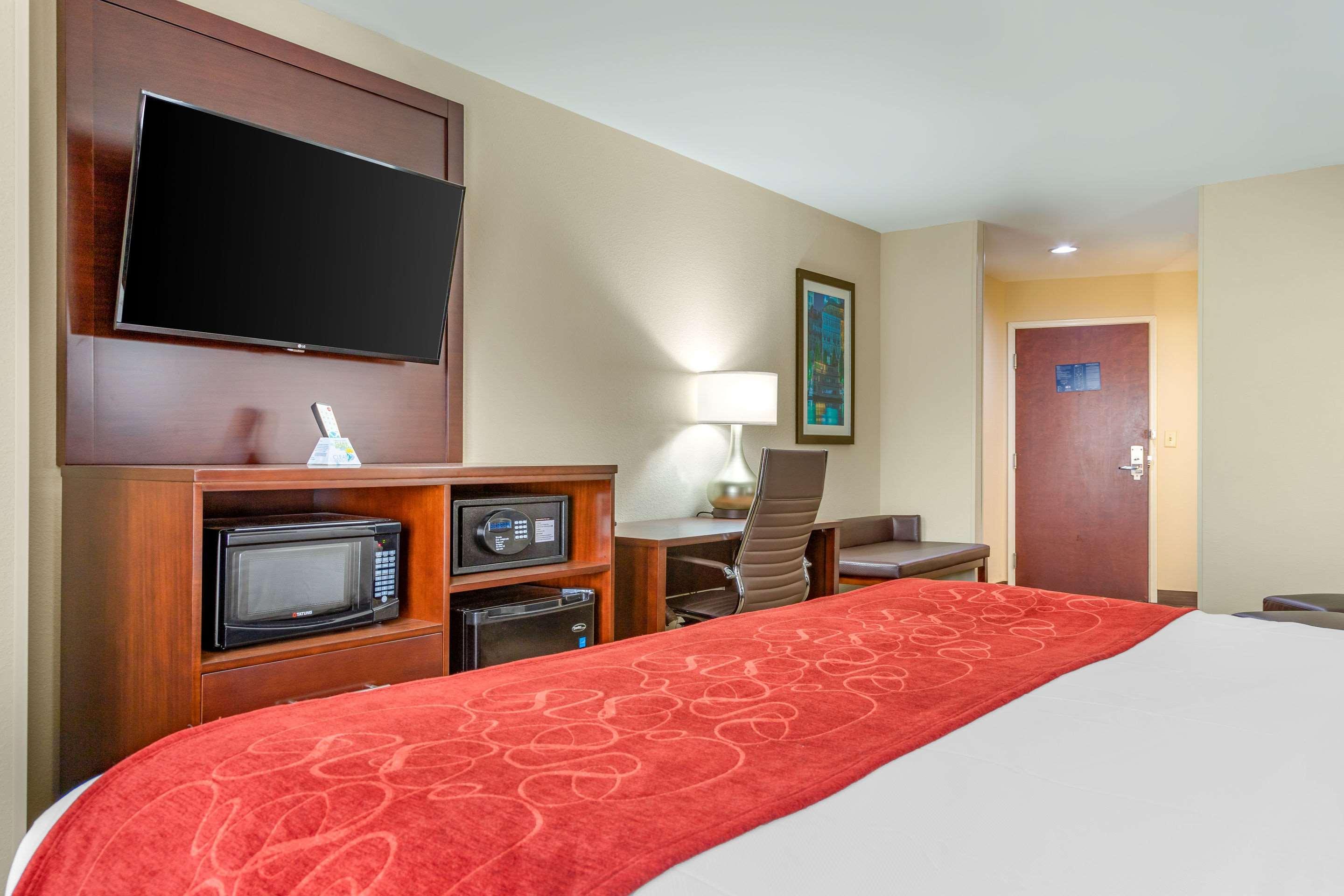 Comfort Suites Savannah Gateway I-95 Джорджтаун Экстерьер фото