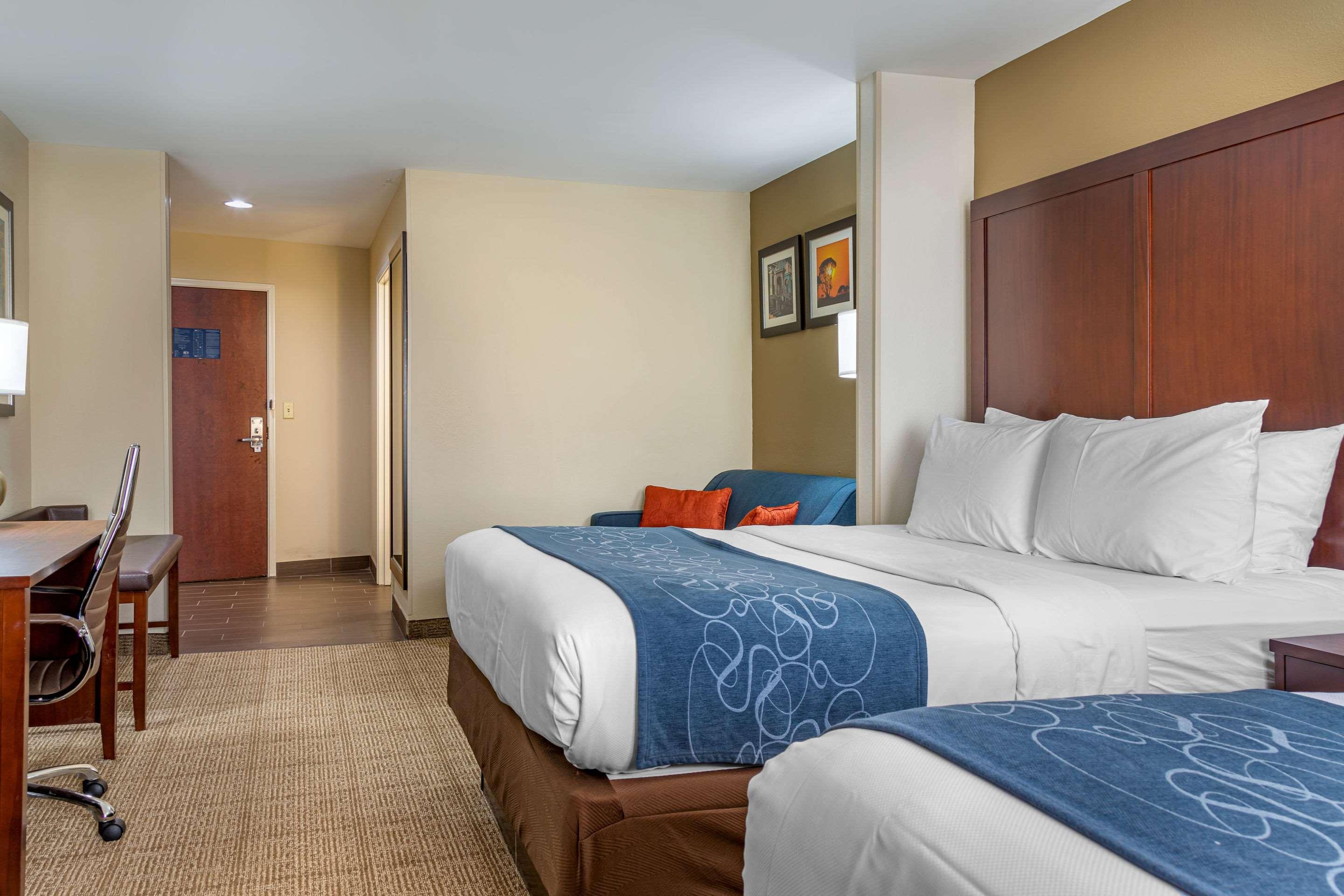 Comfort Suites Savannah Gateway I-95 Джорджтаун Экстерьер фото