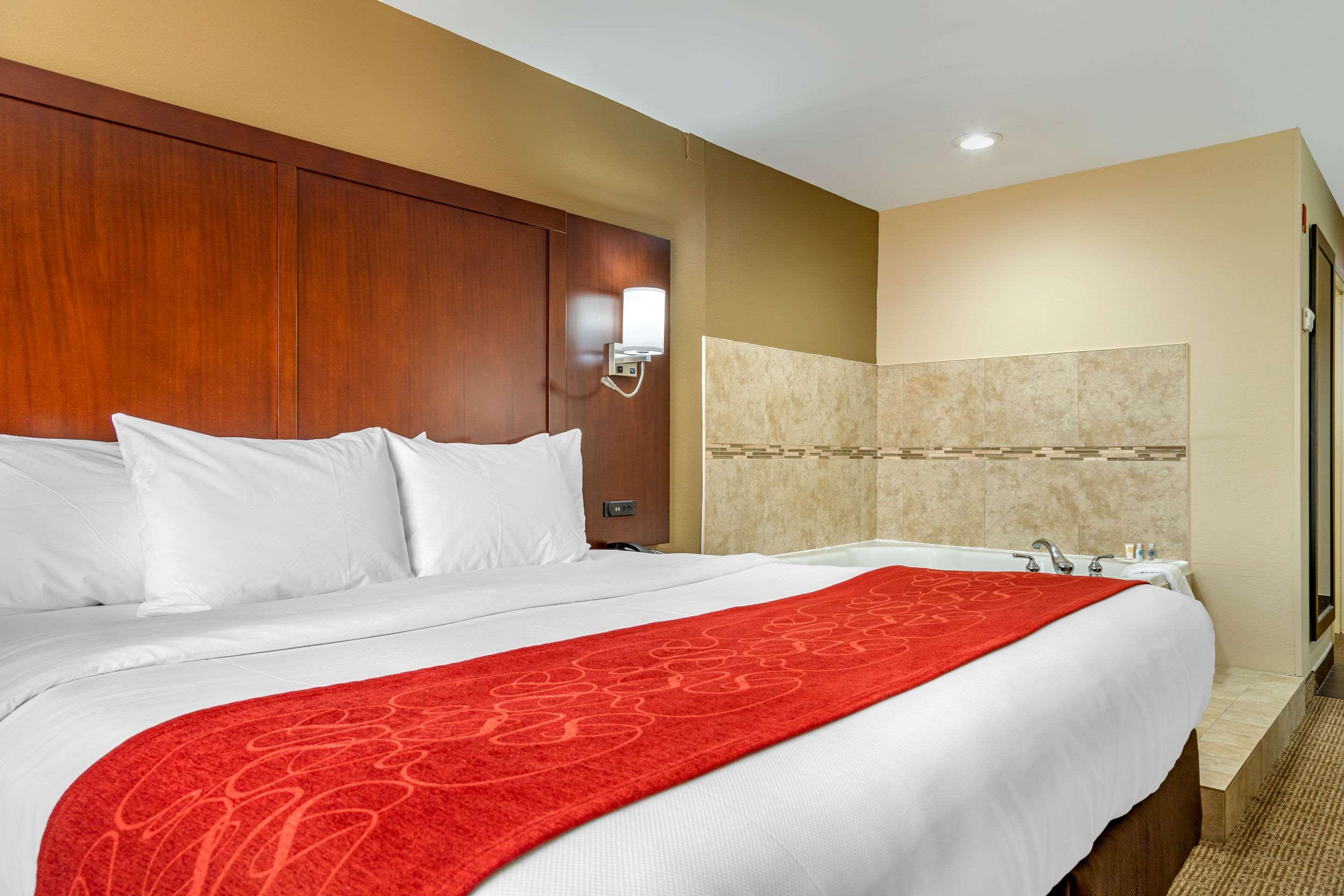 Comfort Suites Savannah Gateway I-95 Джорджтаун Экстерьер фото