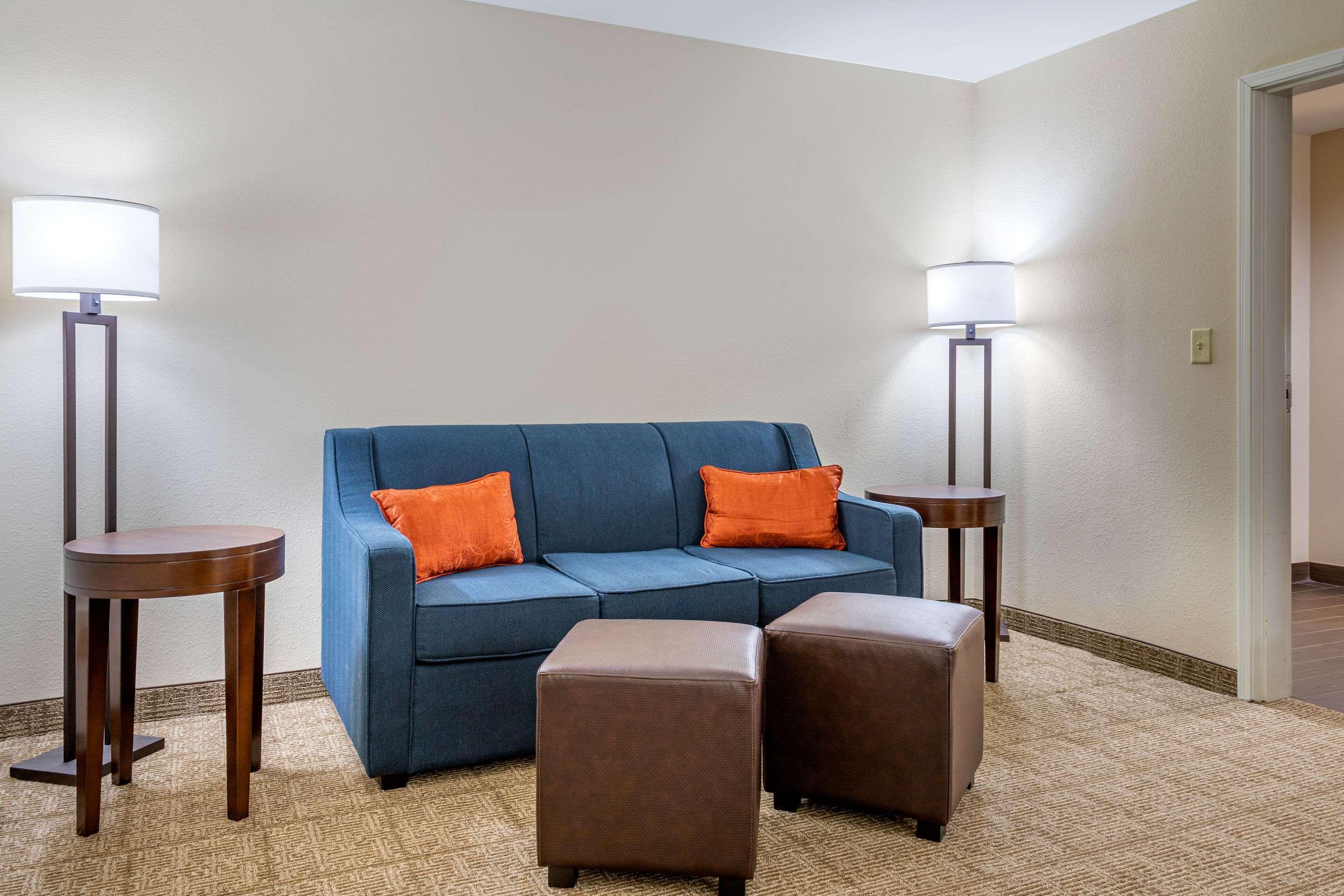 Comfort Suites Savannah Gateway I-95 Джорджтаун Экстерьер фото