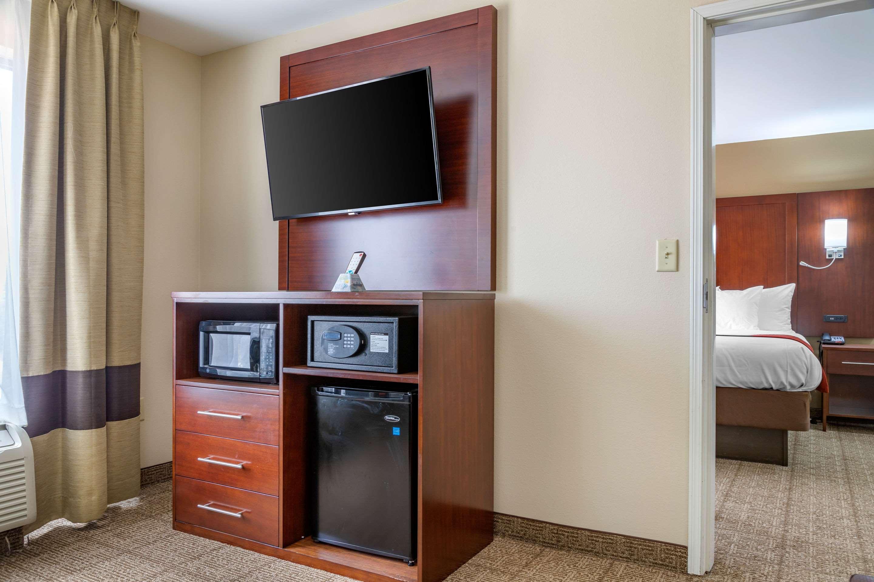 Comfort Suites Savannah Gateway I-95 Джорджтаун Экстерьер фото
