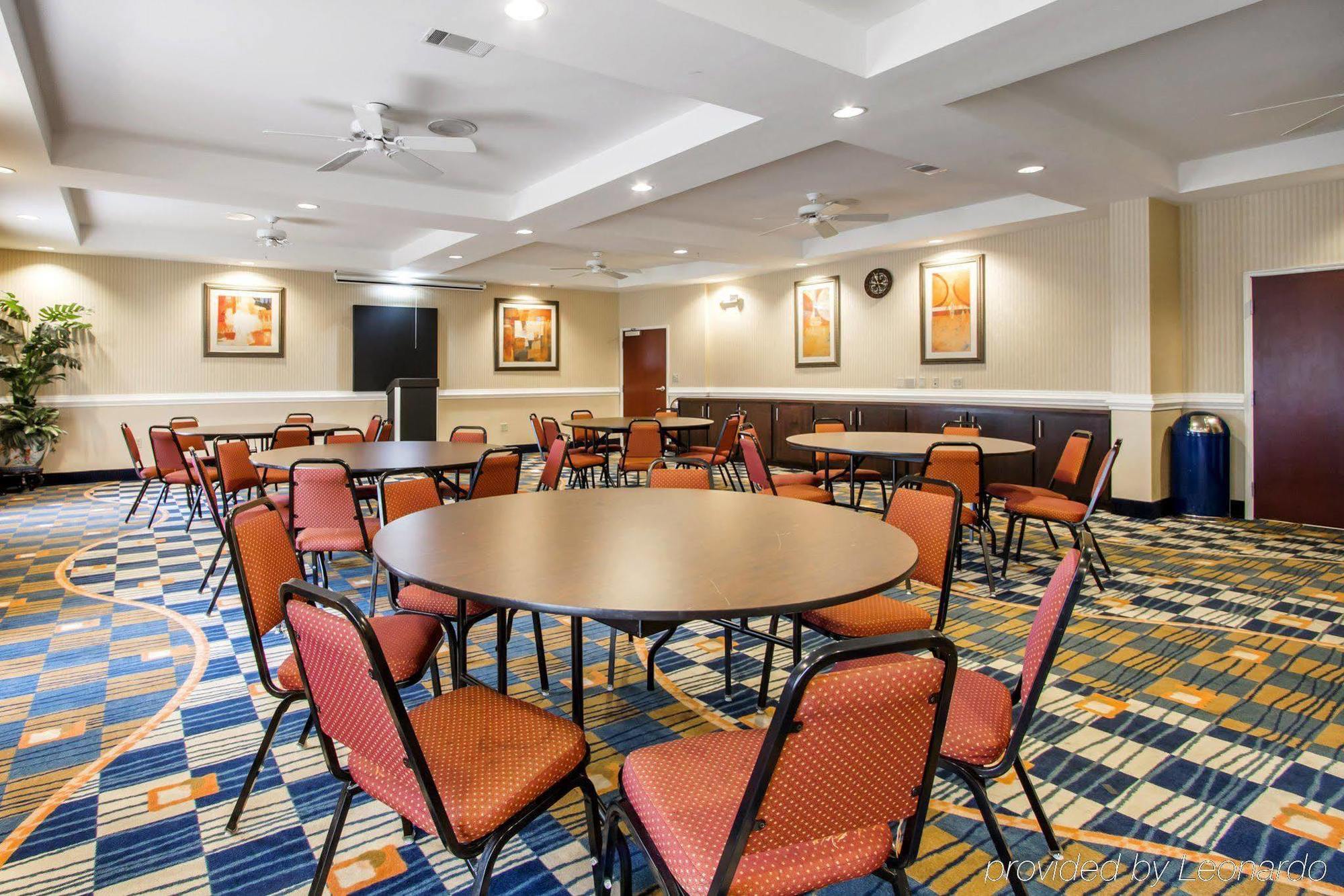 Comfort Suites Savannah Gateway I-95 Джорджтаун Экстерьер фото
