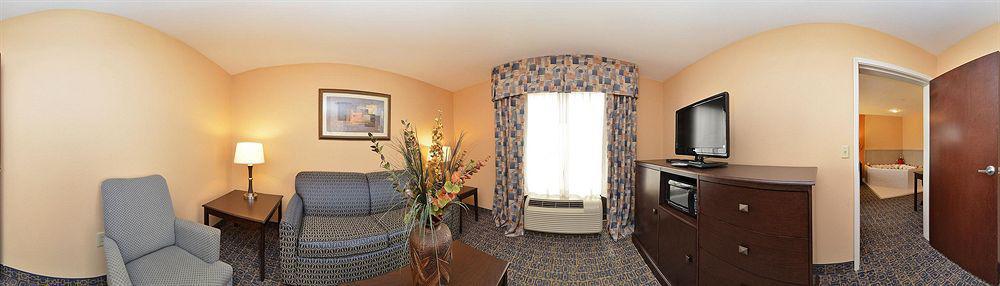 Comfort Suites Savannah Gateway I-95 Джорджтаун Номер фото